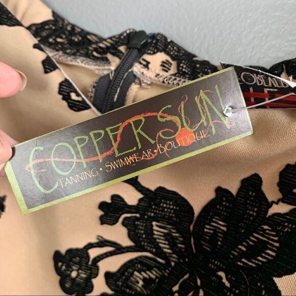 FE Forever Nude and Black Velvet Floral Dress NWT - Picture 5 of 16